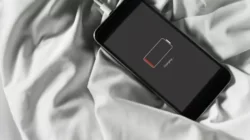 Ciri-ciri Port Charger iPhone Rusak dan Cara Mengatasinya